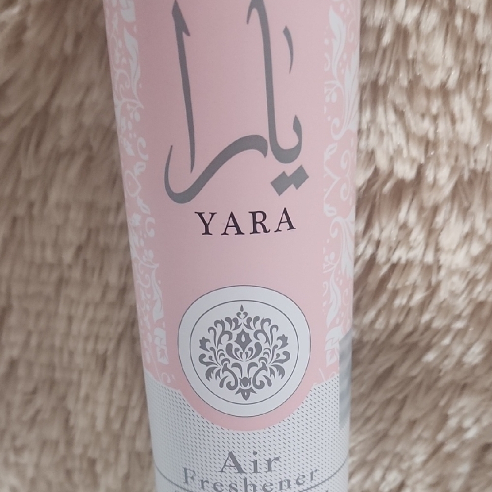 Ara Pink Perfume Bottle - Picture 2 of 5